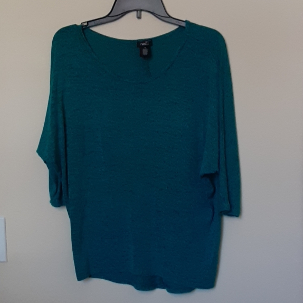 Rue 21 top